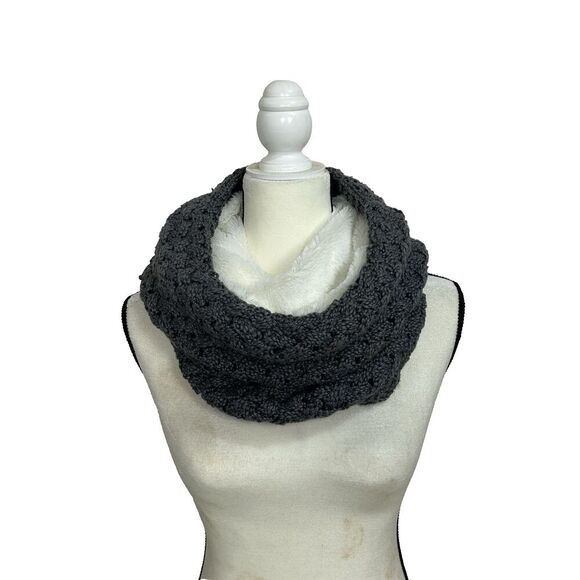Eddie Bauer NWT Womens Gray Cowl Infinity Ring Scarf Fleece Lining Logo - Picture 1 of 7